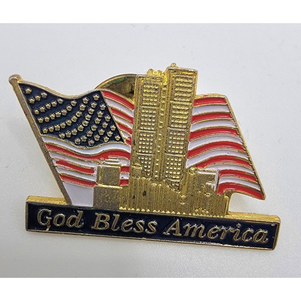 9/11‎ Remembrance Pin Twin Towers US Flag SEPT 11, 2001 God Bless America WTC